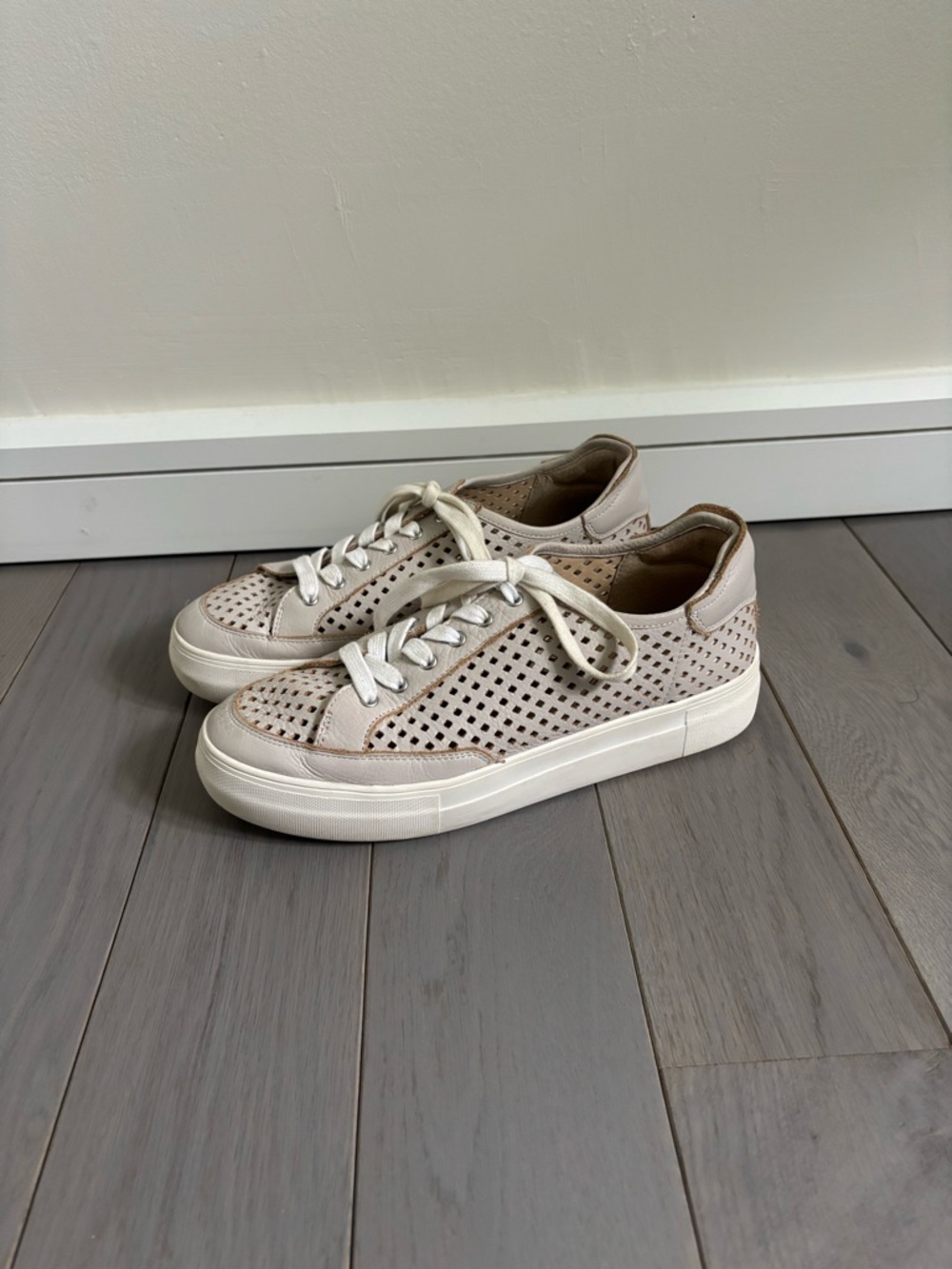 Womens Perforated Lace-Up Platform Sneakers - Cream